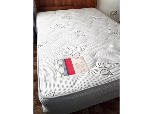 ~/upload/Lots/51996/c5fpxacxgqojk/LOT 10A MAGDA DOUBLE BED BASE AND MATTRESS_t600x450.jpg